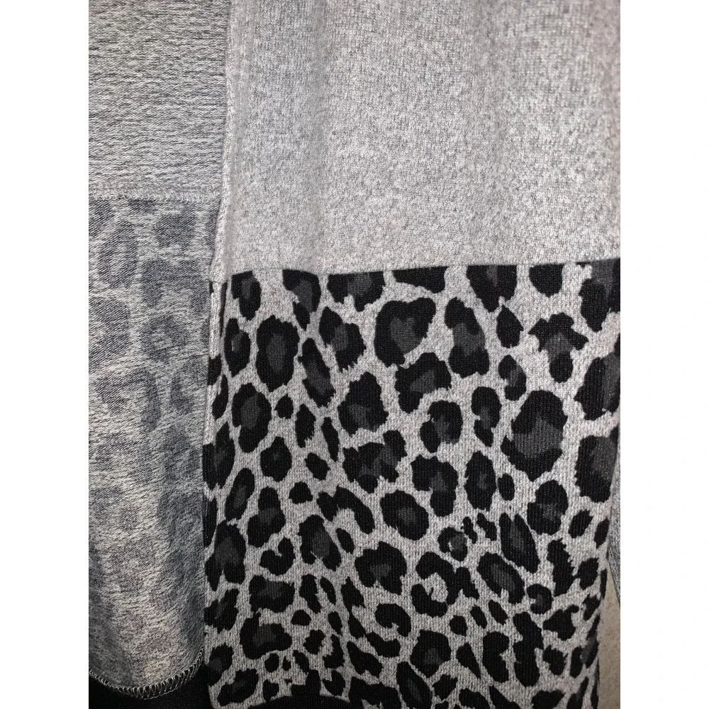 Belle by Kim Gravel Leopard‎ Print Colorblock Cardigan Womens XXS Gray Black - Picture 2 of 11